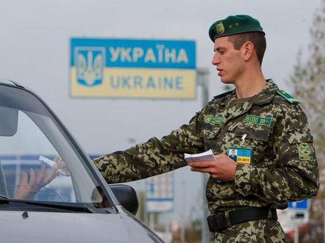 Терористи обстріляли колону прикордонників на Луганщині, — Чеповий Терористи обстріляли колону прикордонників на Луганщині, — Чеповий
