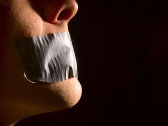 НТВ показал фейковые фото разрушенной больницы в Славянске (Фото) НТВ показал фейковые фото разрушенной больницы в Славянске (Фото)