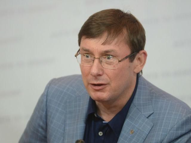 Советник Порошенко надеется, что боевики на востоке Украины сложат оружие Советник Порошенко надеется, что боевики на востоке Украины сложат оружие