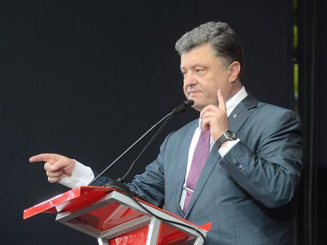 За сутки боевики нарушили "режим мира” более 20 раз, - Порошенко За сутки боевики нарушили "режим мира” более 20 раз, - Порошенко