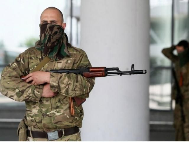 На сегодня не зафиксировано информации о том, что боевики сложили оружие, — Селезнев