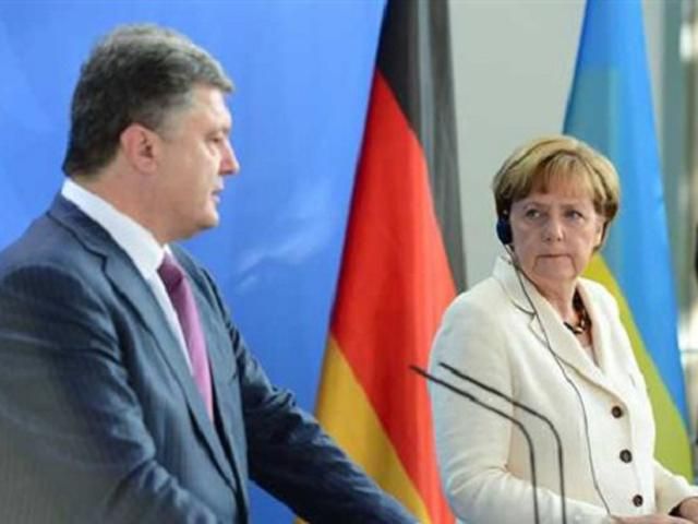 Порошенко пообщался с Меркель Порошенко пообщался с Меркель