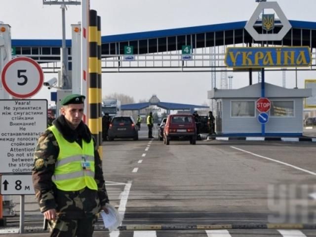 Обстрел террористами пограничников: на границе теперь "дыра", - источник Обстрел террористами пограничников: на границе теперь "дыра", - источник