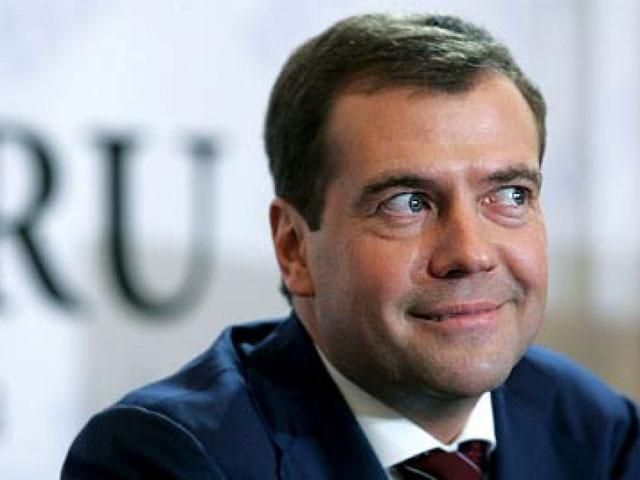 Медведев уверяет, что украинцы — самые близкие россиянам люди