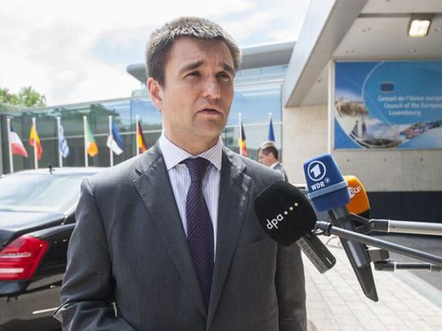 Климкин попросил председателя ОБСЕ оказать содействие в освобождении кинорежиссера Сенцова Климкин попросил председателя ОБСЕ оказать содействие в освобождении кинорежиссера Сенцова