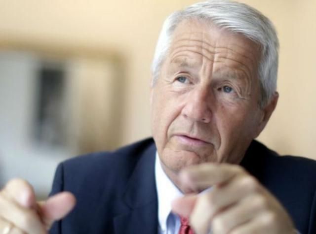 Порошенко проинформировал генсека Совета Европы о нарушении перемирия боевиками Порошенко проинформировал генсека Совета Европы о нарушении перемирия боевиками