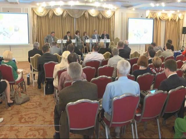 ДТЕК зібрав майданчик для діалогу між бізнесом і владою ДТЕК зібрав майданчик для діалогу між бізнесом і владою