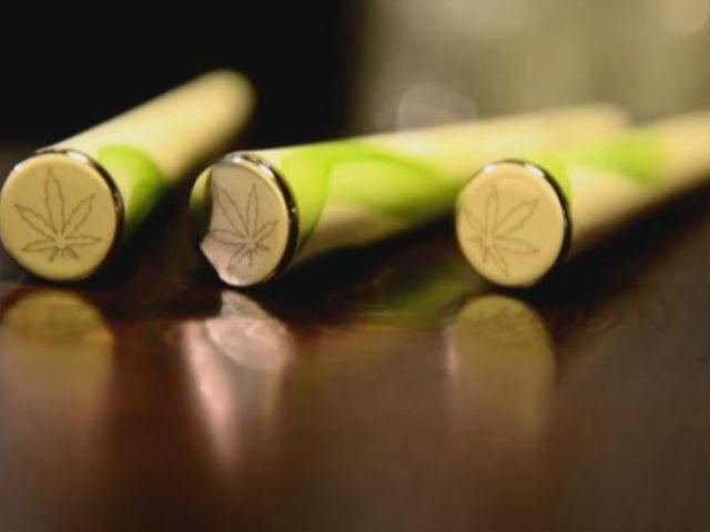 Компания E-Njoint создала первую в мире электронную сигарету с марихуаной Компания E-Njoint создала первую в мире электронную сигарету с марихуаной