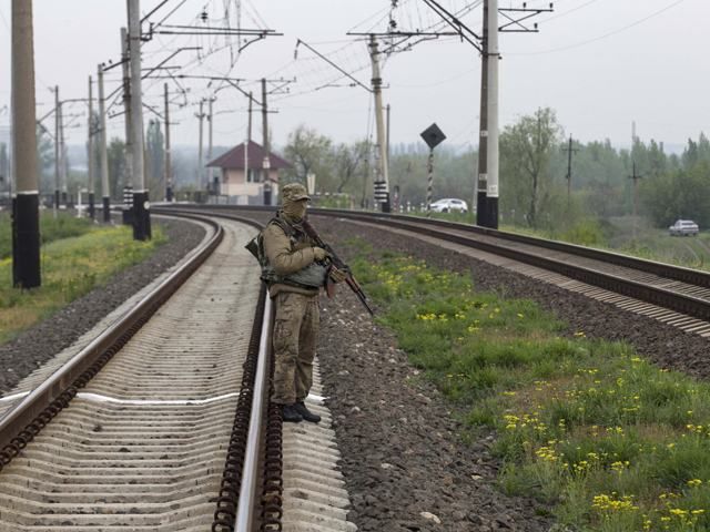 С 20 мая на Донецкой железной дороге пострадали 6 железнодорожников, один – погиб