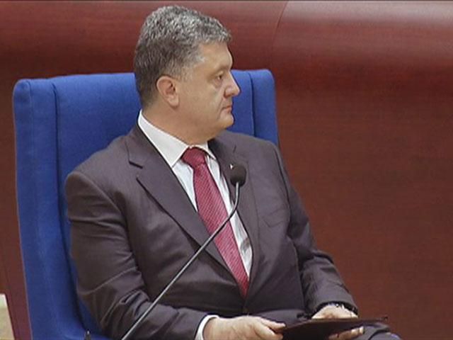 Порошенко погрозив терористам "важливим рішенням"