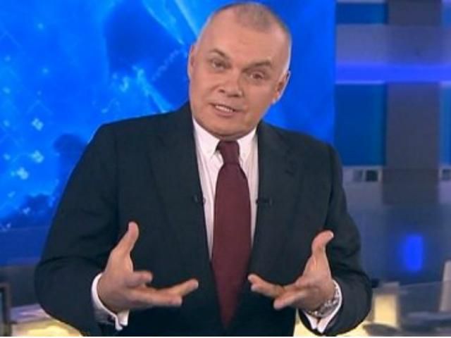 СБУ видворила з України 7 російських журналістів СБУ видворила з України 7 російських журналістів