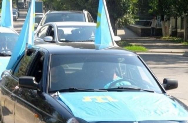 В Симферополе надругались над крымскотатарским флагом