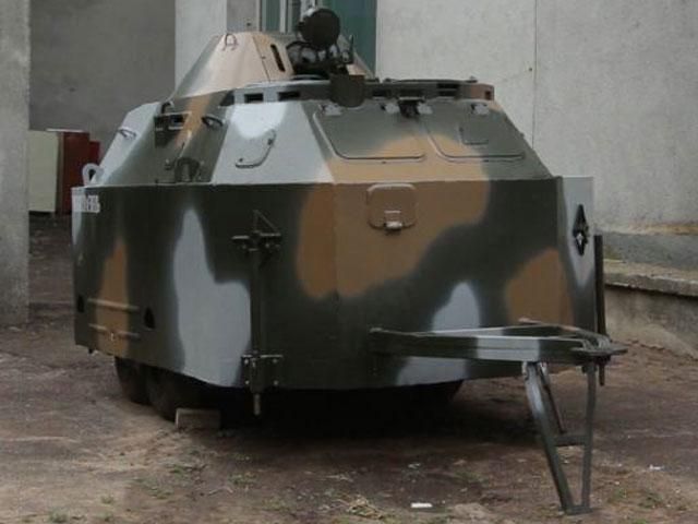 Херсонские пограничники получили первый образец передвижного блокпоста Херсонские пограничники получили первый образец передвижного блокпоста