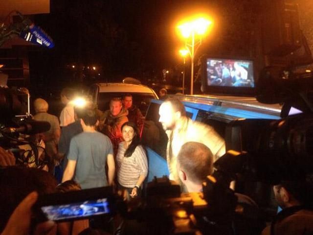 4 спостерігачі ОБСЄ досі в полоні у терористів (Фото) 4 спостерігачі ОБСЄ досі в полоні у терористів (Фото)