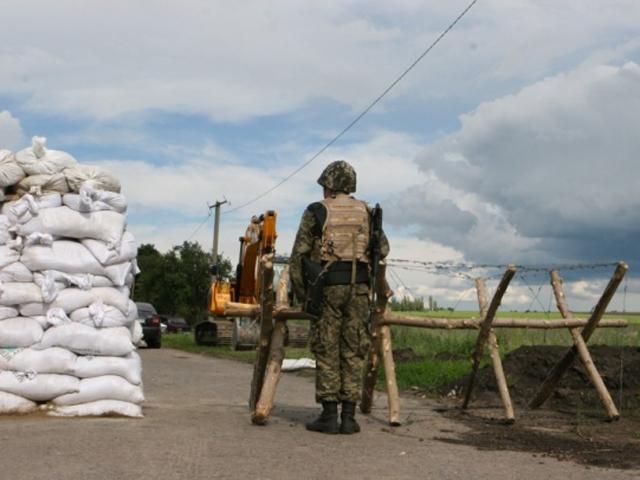 РНБО: Є ділянки кордону, на яких неможливо зупинити рух терористів (Відео)