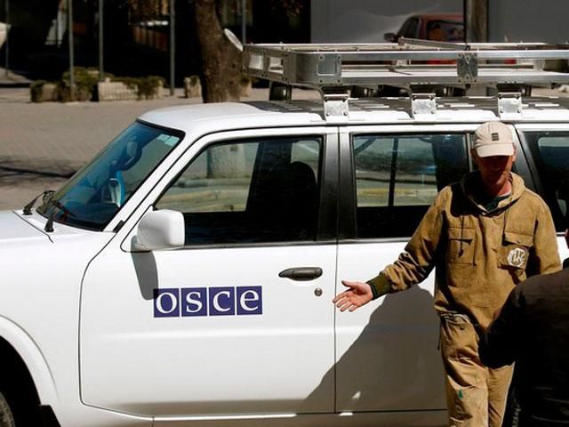 Киев призывает РФ повлиять на освобождение еще 4 наблюдателей ОБСЕ Киев призывает РФ повлиять на освобождение еще 4 наблюдателей ОБСЕ