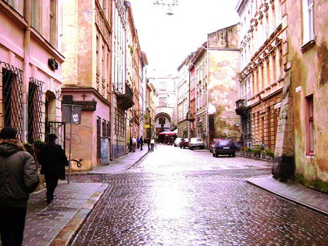 Легенди Львова: старовинна Вірменська вулиця Легенди Львова: старовинна Вірменська вулиця