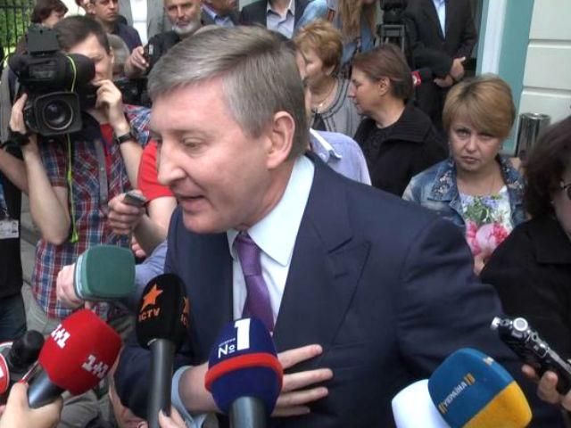 Хоть с чертом лысым, но договариваться надо. Людям нужен мир, — Ахметов Хоть с чертом лысым, но договариваться надо. Людям нужен мир, — Ахметов