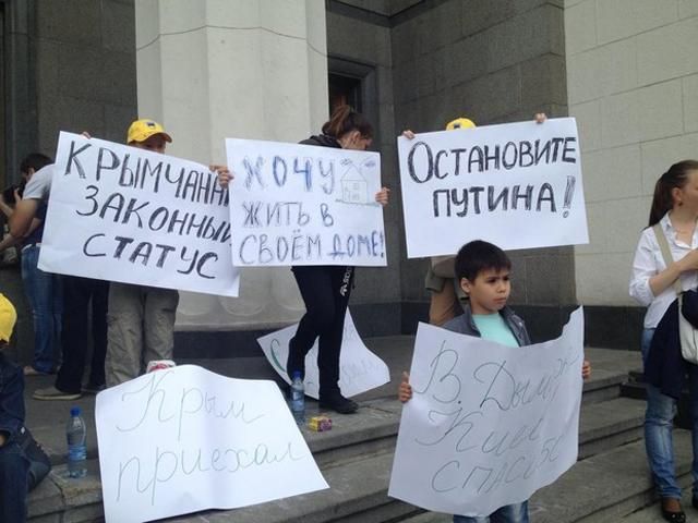Переселенцам в Киеве угрожают отключить электроэнергию и воду, — волонтер (Видео)