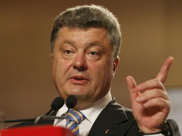 Порошенко продовжив дію мирного плану на 3 дні, — джерело в АТО Порошенко продовжив дію мирного плану на 3 дні, — джерело в АТО