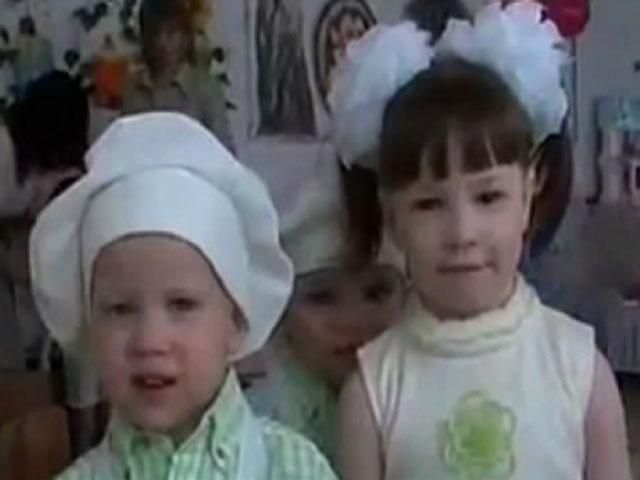 Анексоване дитинство: дітей із зони АТО використовують як "живий щит" у конфлікті Анексоване дитинство: дітей із зони АТО використовують як "живий щит" у конфлікті