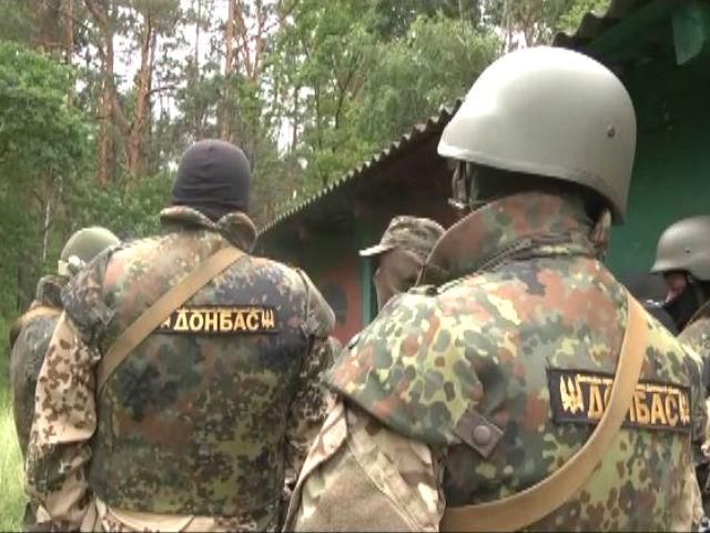 "Донбас" іде до Порошенка. Під АП батальйон вимагатиме припинення "перемир'я" "Донбас" іде до Порошенка. Під АП батальйон вимагатиме припинення "перемир'я"