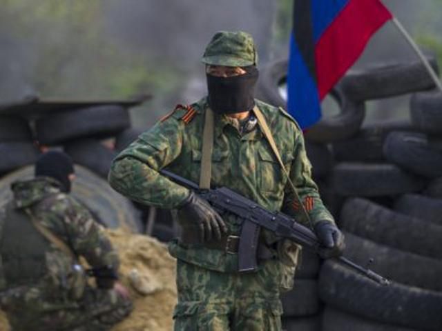 Боевики напали на колонну сил АТО: 2 военных погибли, 8 ранены,— Тымчук Боевики напали на колонну сил АТО: 2 военных погибли, 8 ранены,— Тымчук