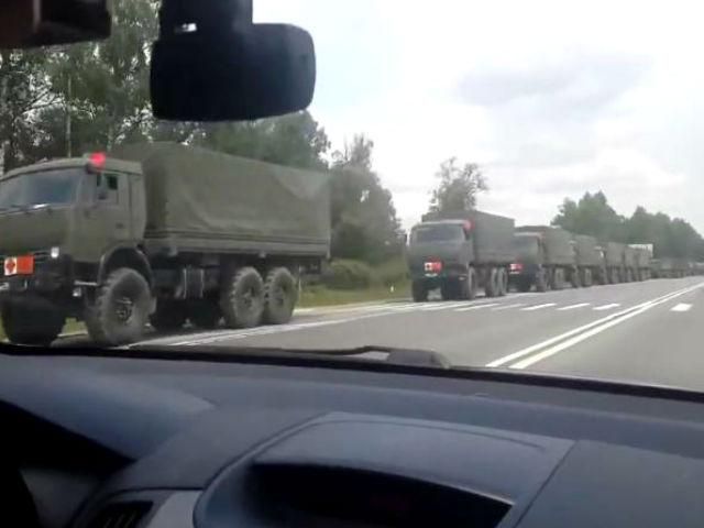Росія відправила в Україну вантажівки з гуманітаркою, українське МЗС від допомоги відмовляється
