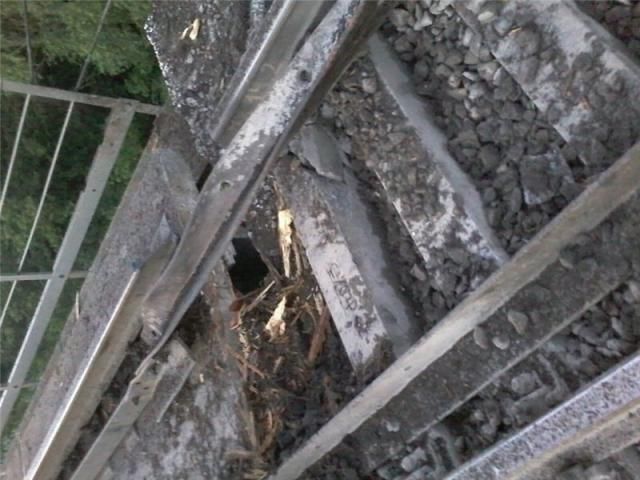 В Харьковской области взорвали железнодорожный мост, — СМИ В Харьковской области взорвали железнодорожный мост, — СМИ