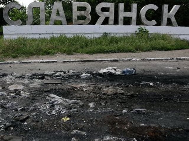 Терористи атакують блокпост сил АТО під Слов’янськом, — Нацгвардія Терористи атакують блокпост сил АТО під Слов’янськом, — Нацгвардія