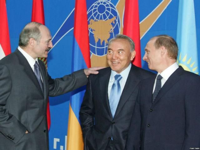 Беларусь и Казахстан не послушали Кремль и не позволили увеличить пошлину для Украины, — СМИ