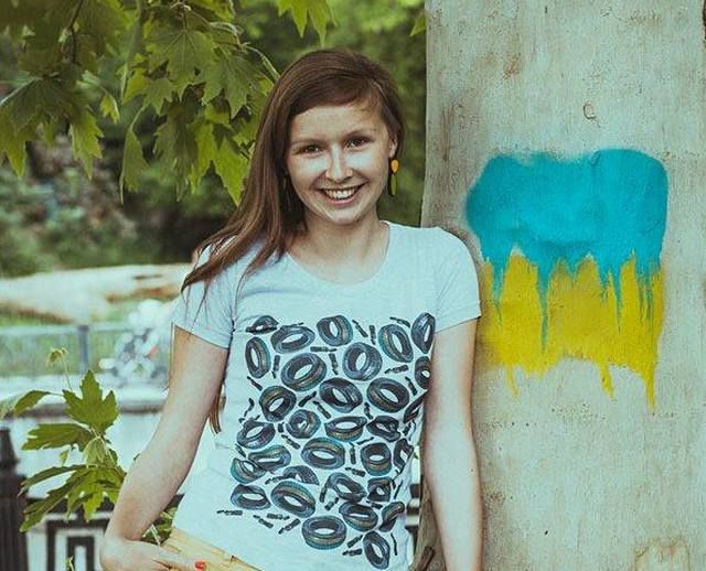 Художница из Крыма создала рисованную историю захвата полуострова (Фото,Відео) Художница из Крыма создала рисованную историю захвата полуострова (Фото,Відео)