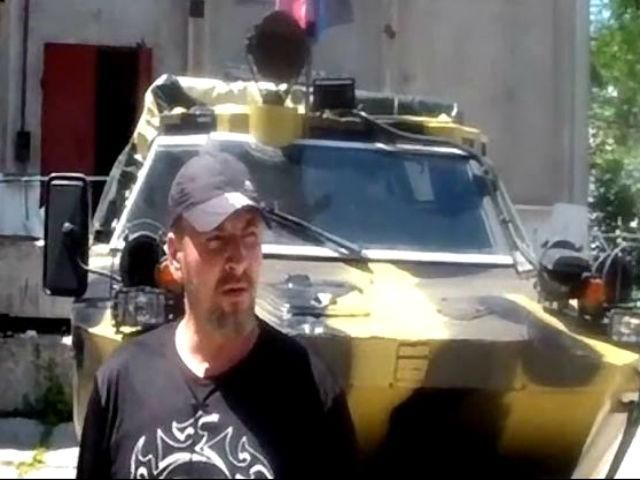 Чоловіки тікають, тому у нас воюють і жінки, — командувач терористичного батальйону "Русь" Чоловіки тікають, тому у нас воюють і жінки, — командувач терористичного батальйону "Русь"