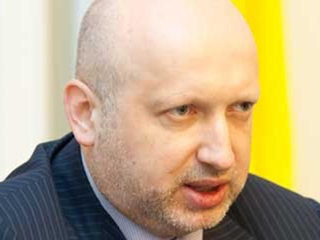 Збройні сили завдають ударів по базах і опорних пунктах терористів, — Турчинов