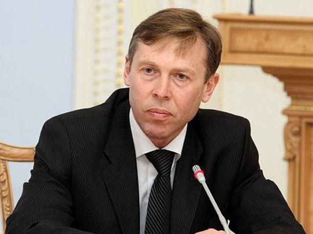 Парламент готов к введению военного положения, - Соболев