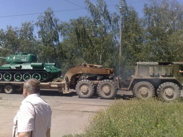 Террористы украли танк-памятник, — СМИ (Фото)