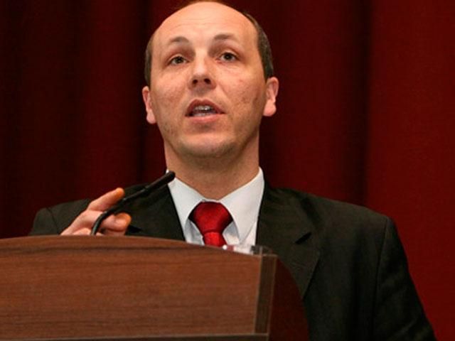 Парубий рассказал, почему СНБО отклонила введение военного положения Парубий рассказал, почему СНБО отклонила введение военного положения