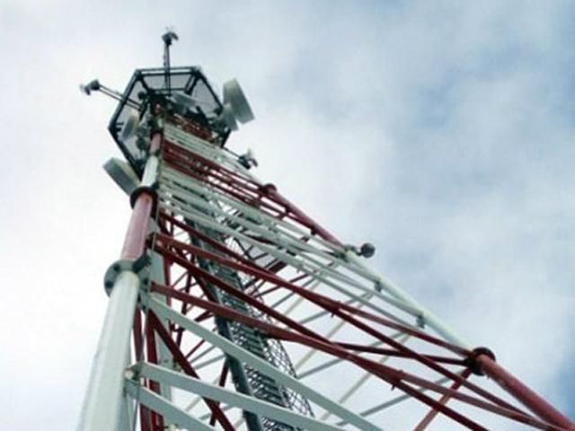 У Луганську терористи захопили апаратні станції двох мобільних операторів, — ЗМІ 