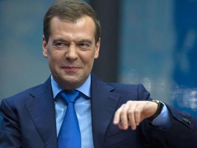 Медведєв заявив про неможливість розвитку відносин з Україною у певних питаннях Медведєв заявив про неможливість розвитку відносин з Україною у певних питаннях