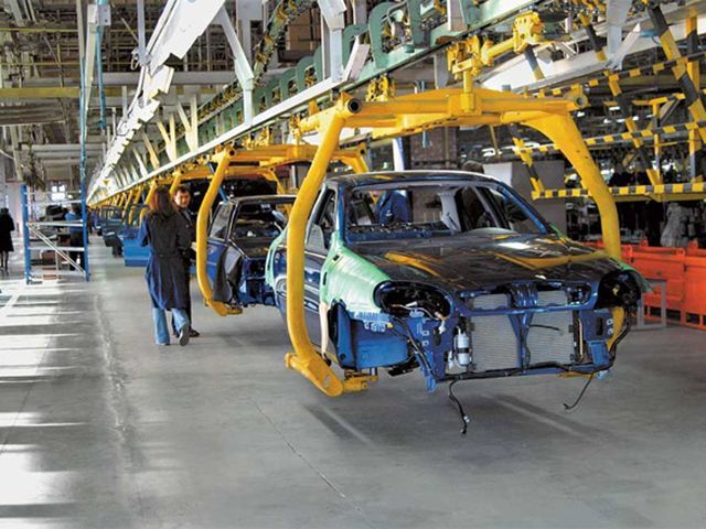 Цьогоріч вітчизняний авторинок скоротиться на третину, – глава УкрАВТО Цьогоріч вітчизняний авторинок скоротиться на третину, – глава УкрАВТО