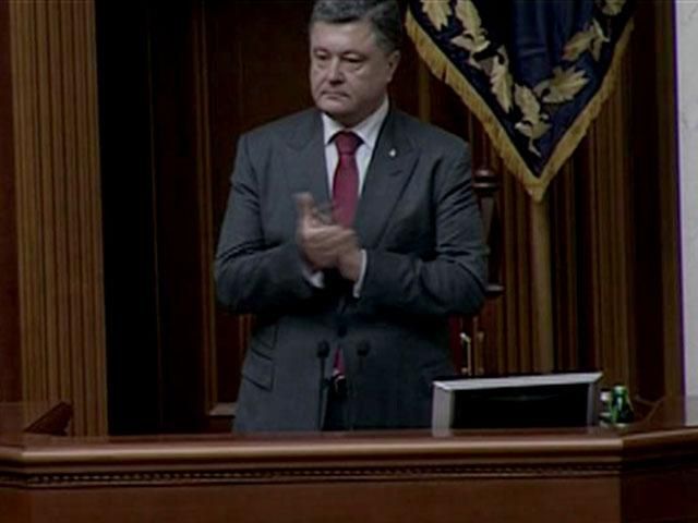 Ми не дозволимо паплюжити армію, – Порошенко