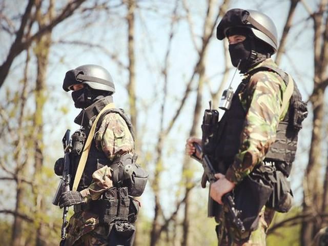 Пункт пропуску "Ізварине" перейшов під контроль сил АТО, — активіст Пункт пропуску "Ізварине" перейшов під контроль сил АТО, — активіст