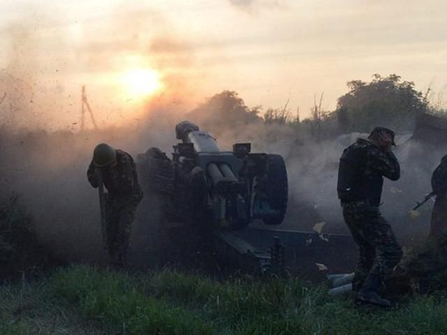 В пригороде Донецка ночью шли артиллерийские бои, - мэрия