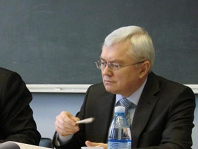 Перший заступник голови НБУ пішов на пенсію Перший заступник голови НБУ пішов на пенсію