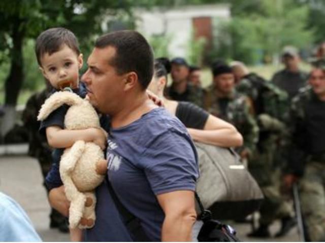 З початку АТО з Донбасу евакуювали понад 32 тисячі людей 