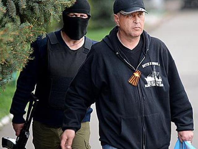 Террорист Пономарев покинул Славянск вместе с остальными боевиками Террорист Пономарев покинул Славянск вместе с остальными боевиками