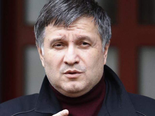 Аваков: в Слов'янську не було ніякого "коридору" Аваков: в Слов'янську не було ніякого "коридору"