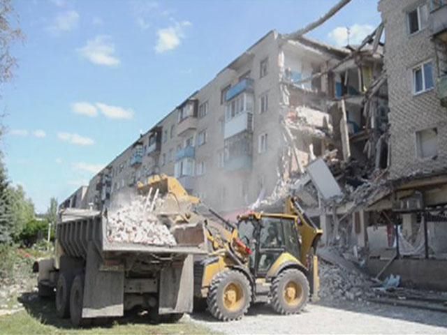 Оправиться от террористов: Славянск и Николаевка восстанавливают жизнедеятельность Оправиться от террористов: Славянск и Николаевка восстанавливают жизнедеятельность