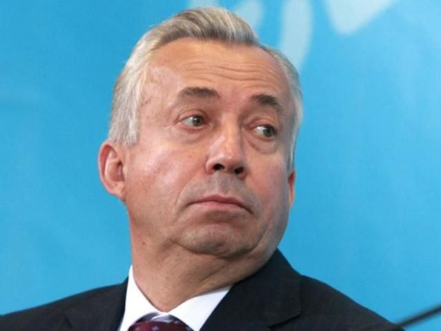 Власти Донецка просят жителей города не паниковать Власти Донецка просят жителей города не паниковать