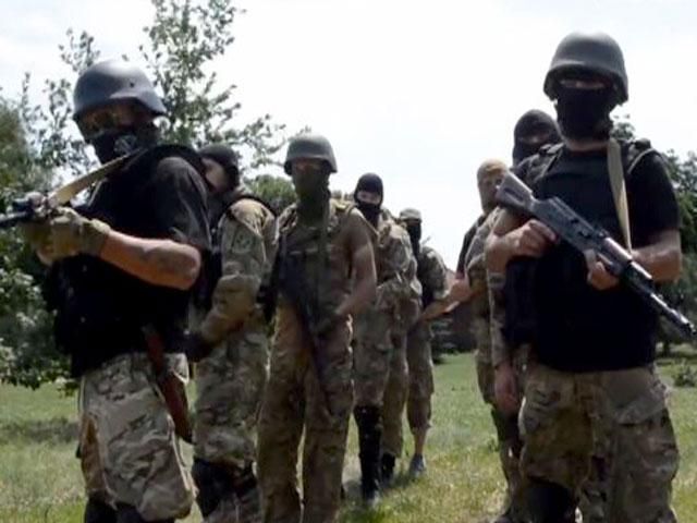 Батальйон "Азов" вимагатиме передачі володінь Януковича в Урзуфі дітям Батальйон "Азов" вимагатиме передачі володінь Януковича в Урзуфі дітям